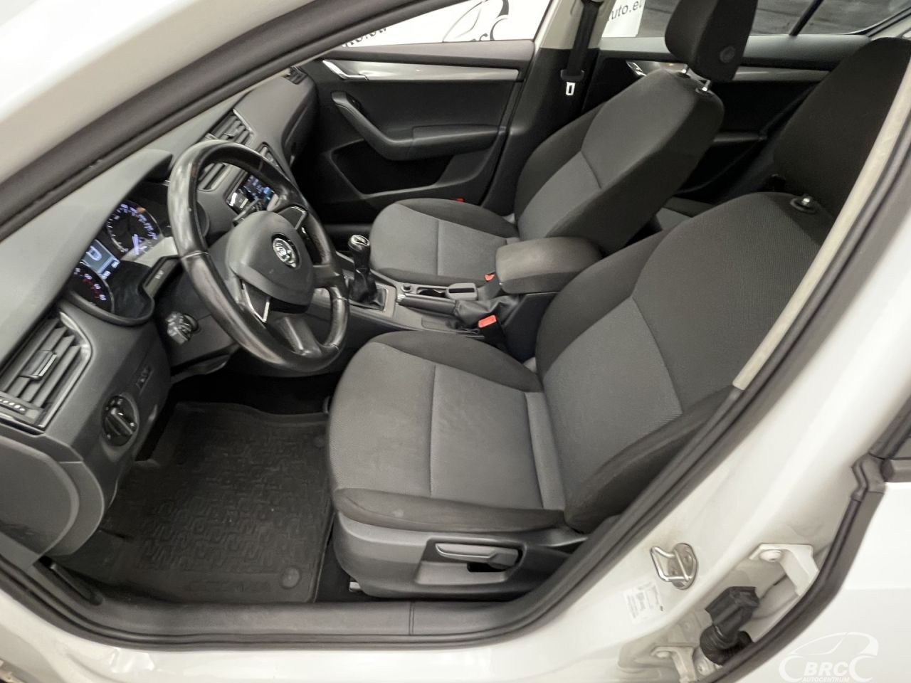 Skoda Octavia | 19