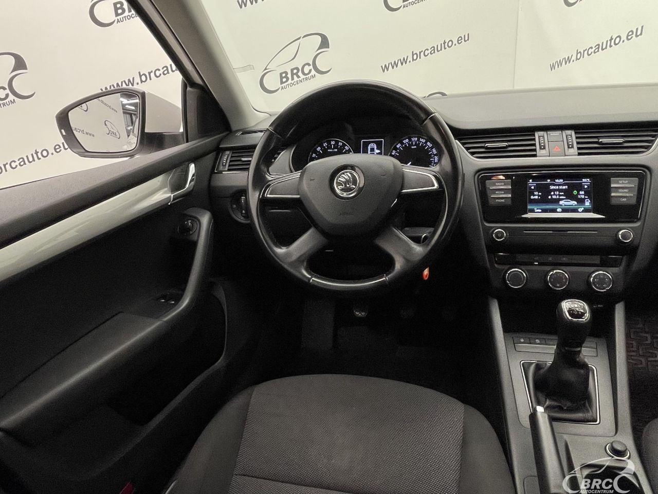 Skoda Octavia | 12