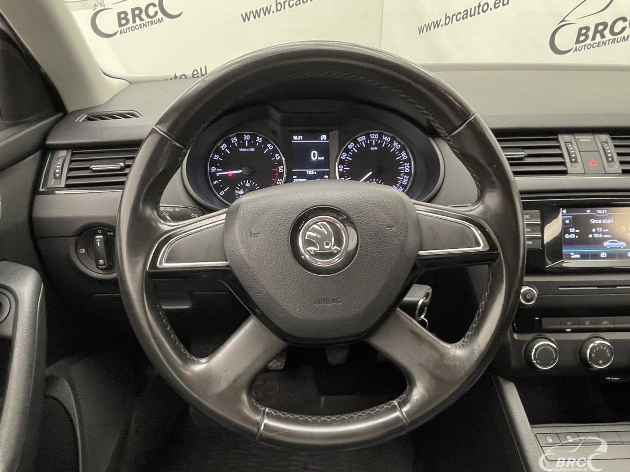 Skoda Octavia | 24