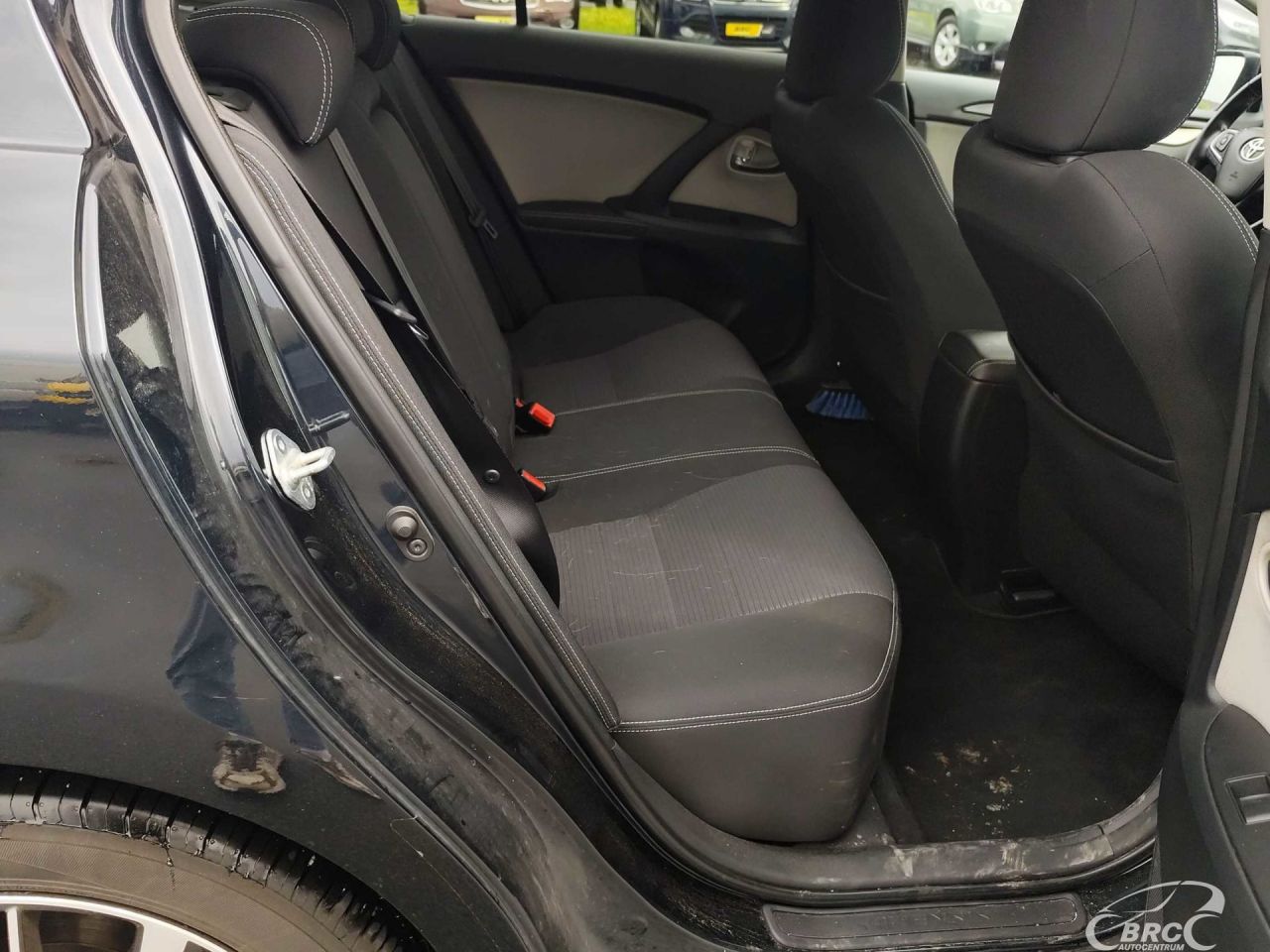 Toyota Avensis | 18