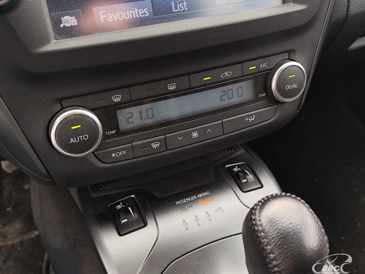 Toyota Avensis | 12