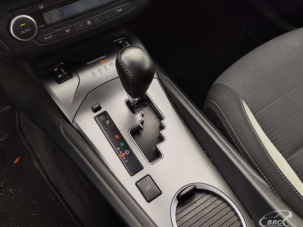 Toyota Avensis | 14