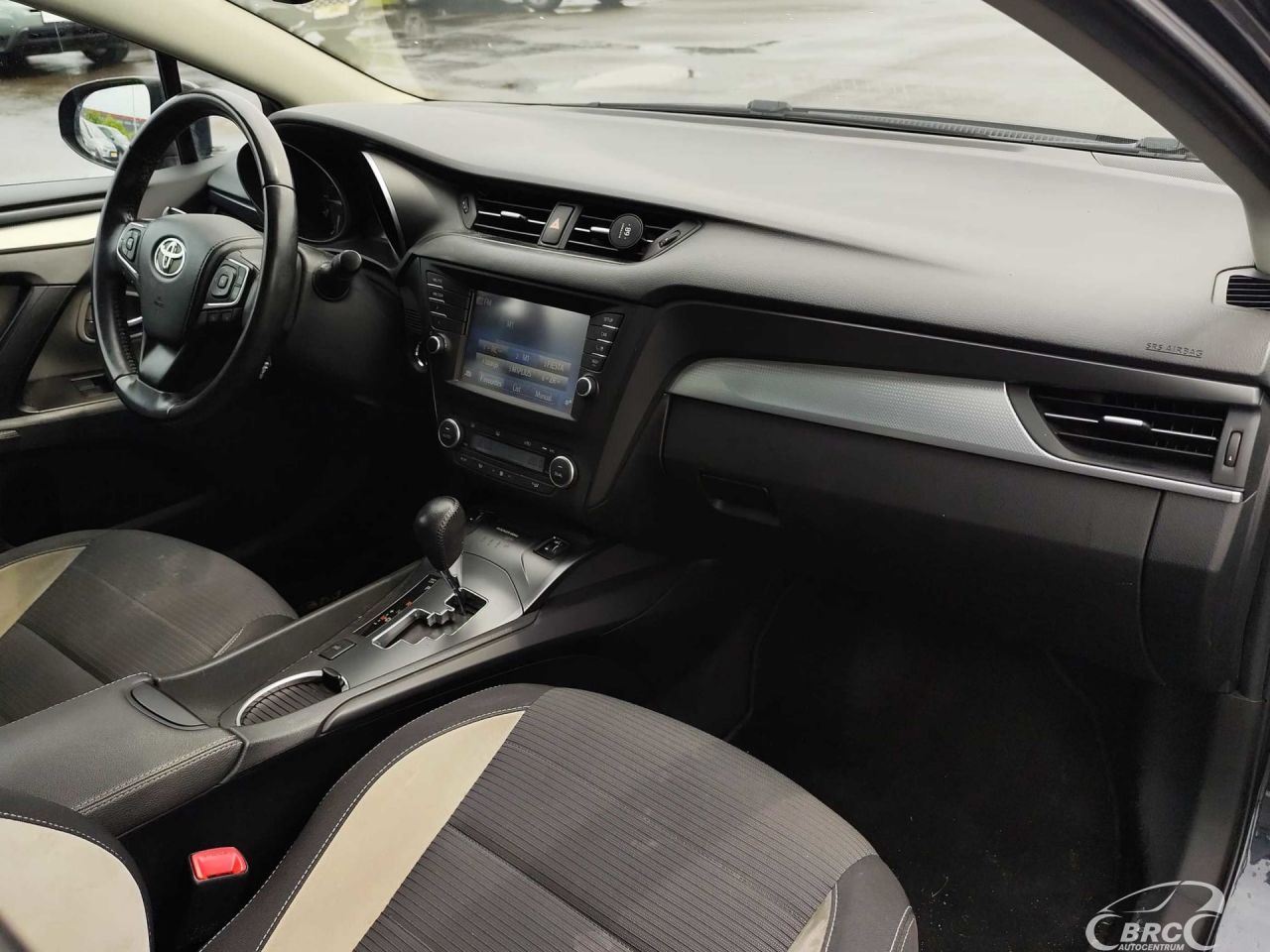 Toyota Avensis | 6