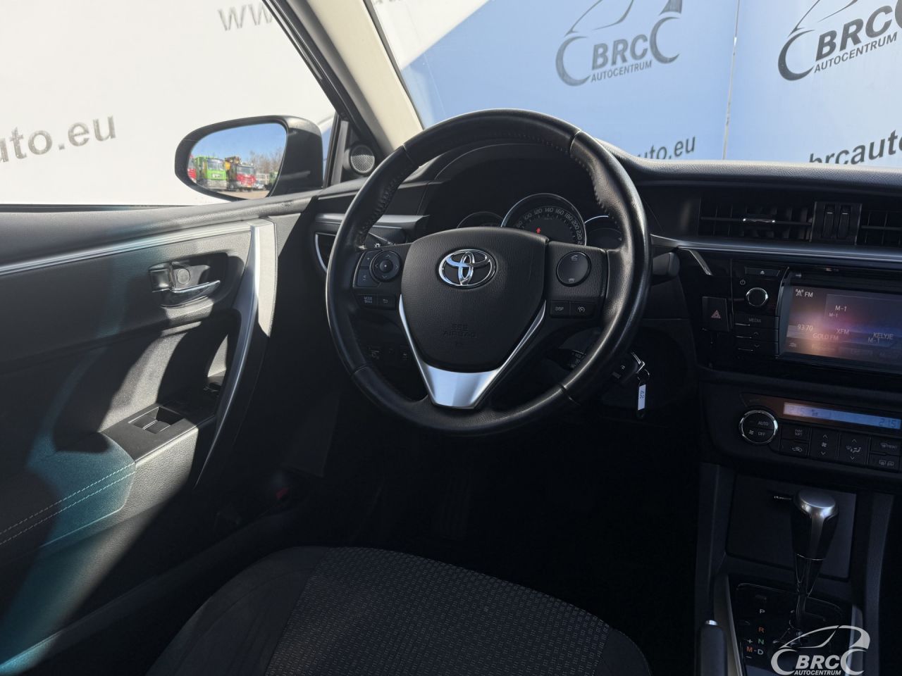 Toyota Corolla | 3