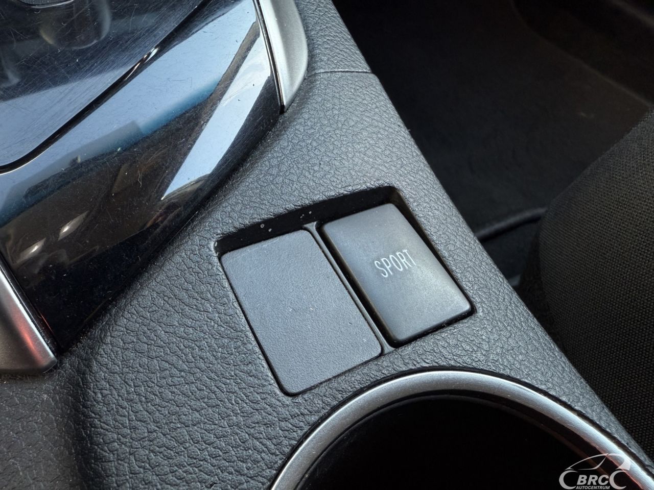 Toyota Corolla | 27