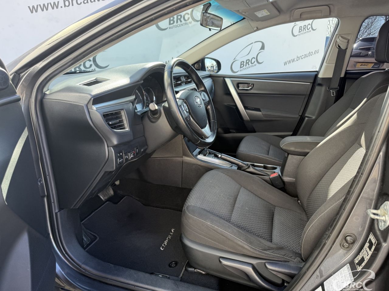 Toyota Corolla | 18