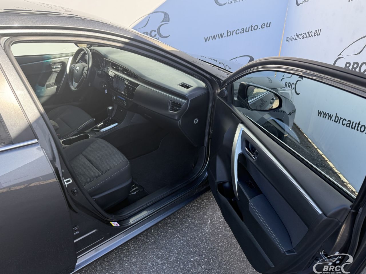 Toyota Corolla | 5