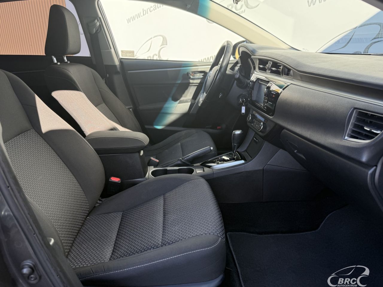 Toyota Corolla | 8