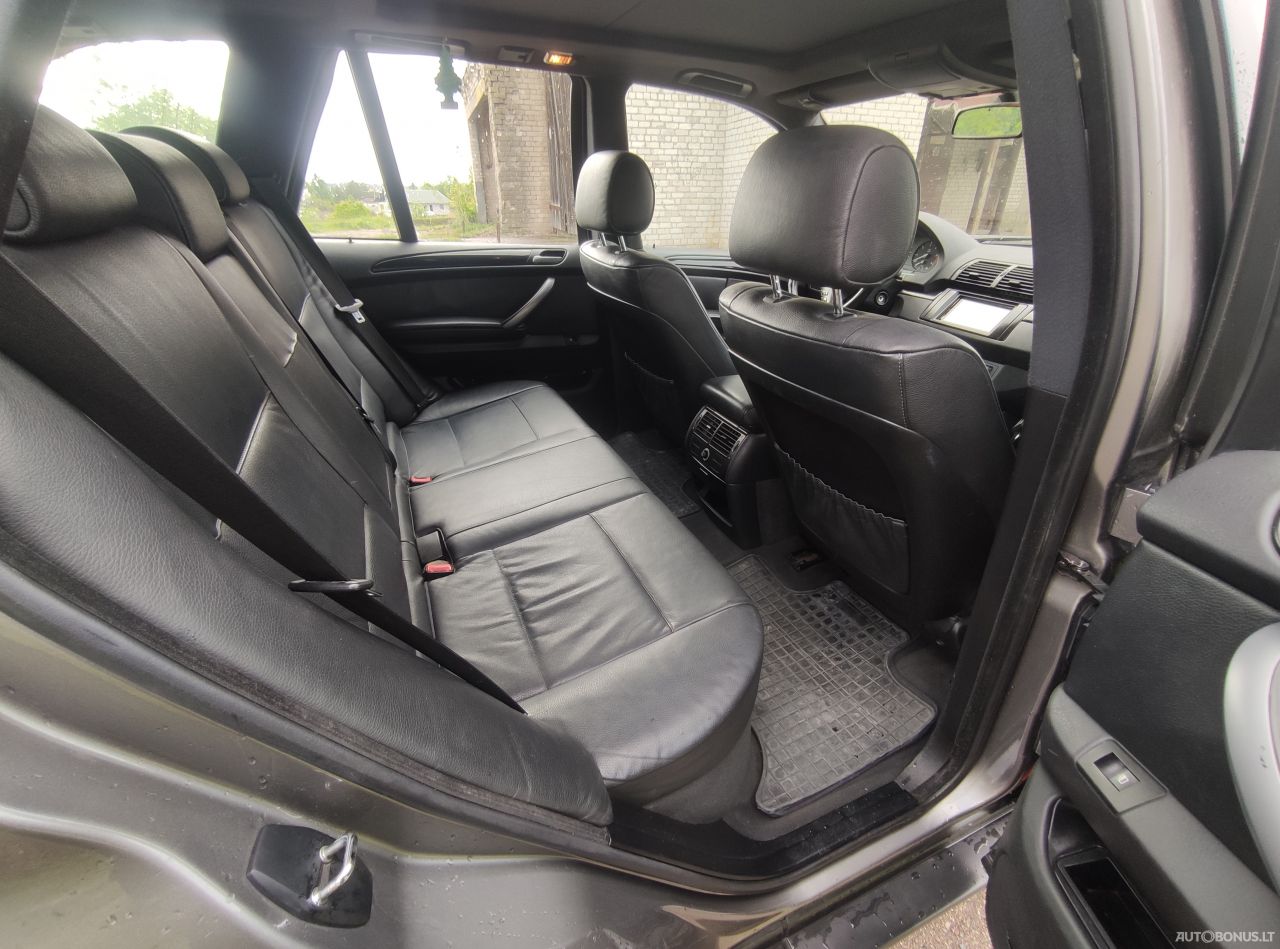 BMW X5 | 8