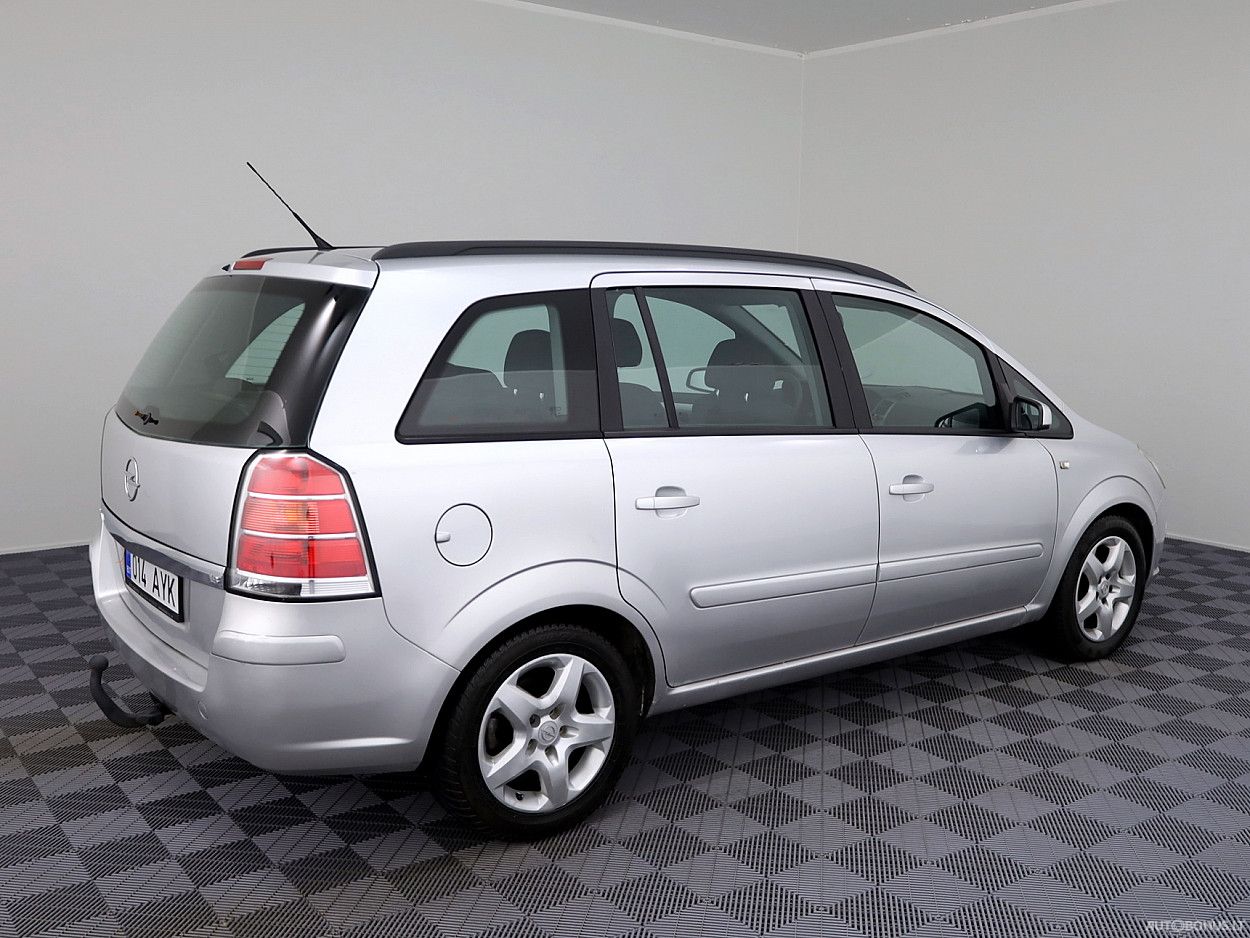 Opel Zafira | 10