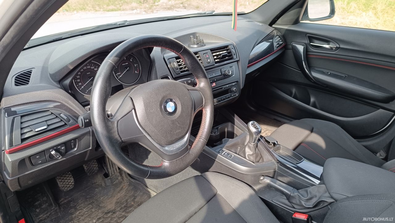BMW 120 | 6