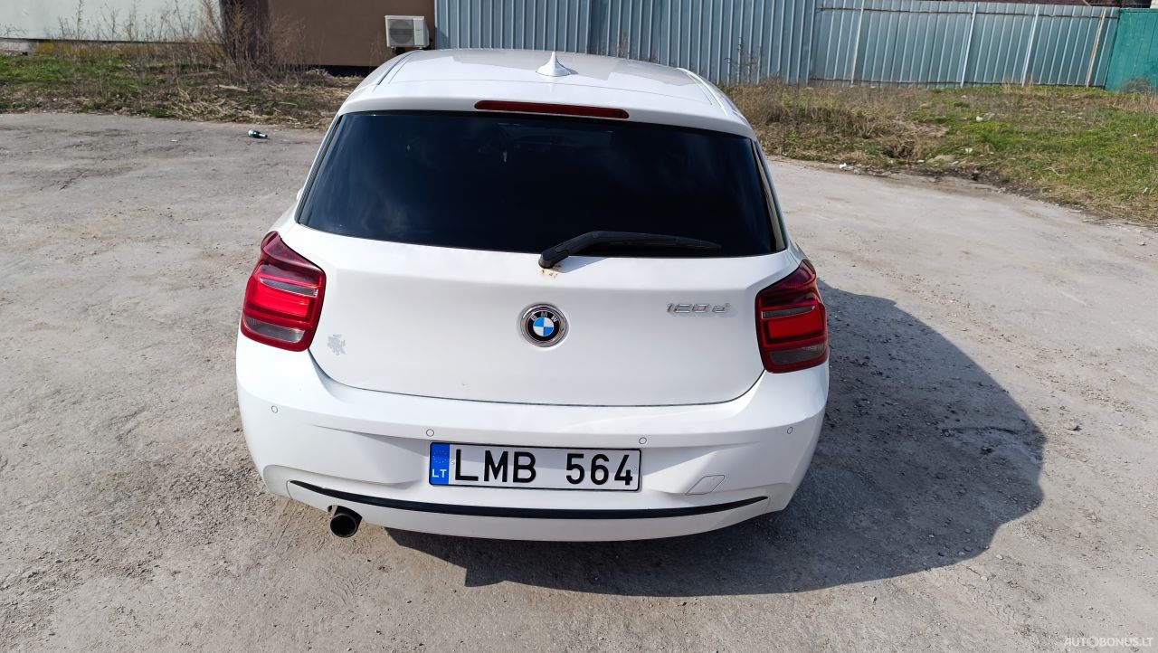 BMW 120 | 4