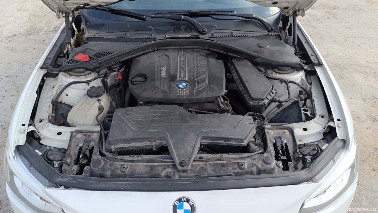 BMW 120 | 7