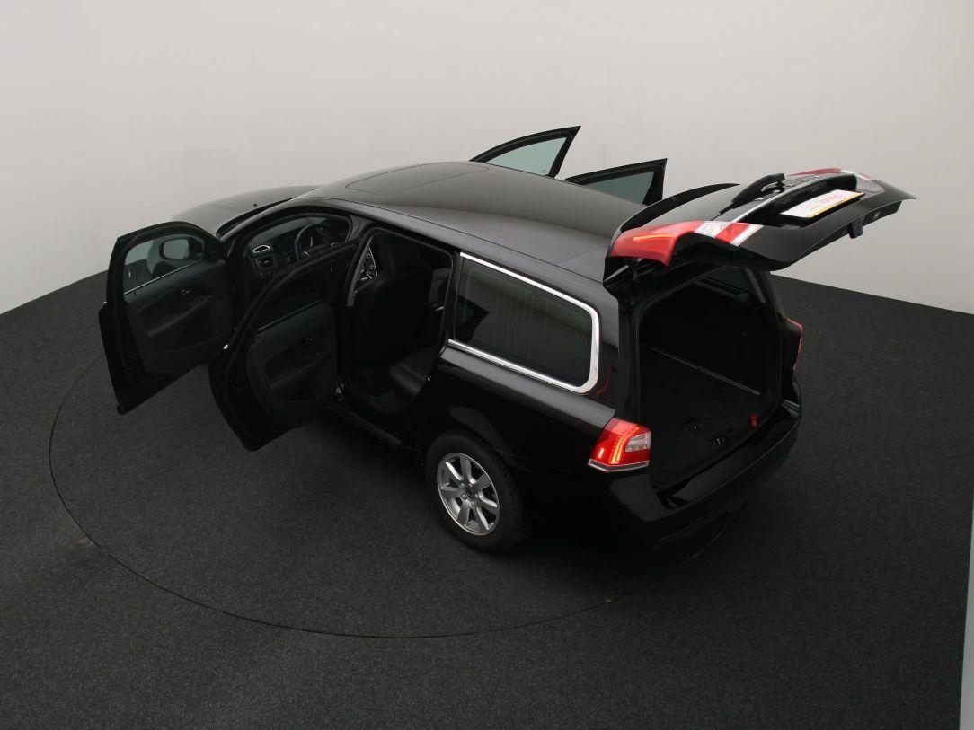 Volvo V70 | 12