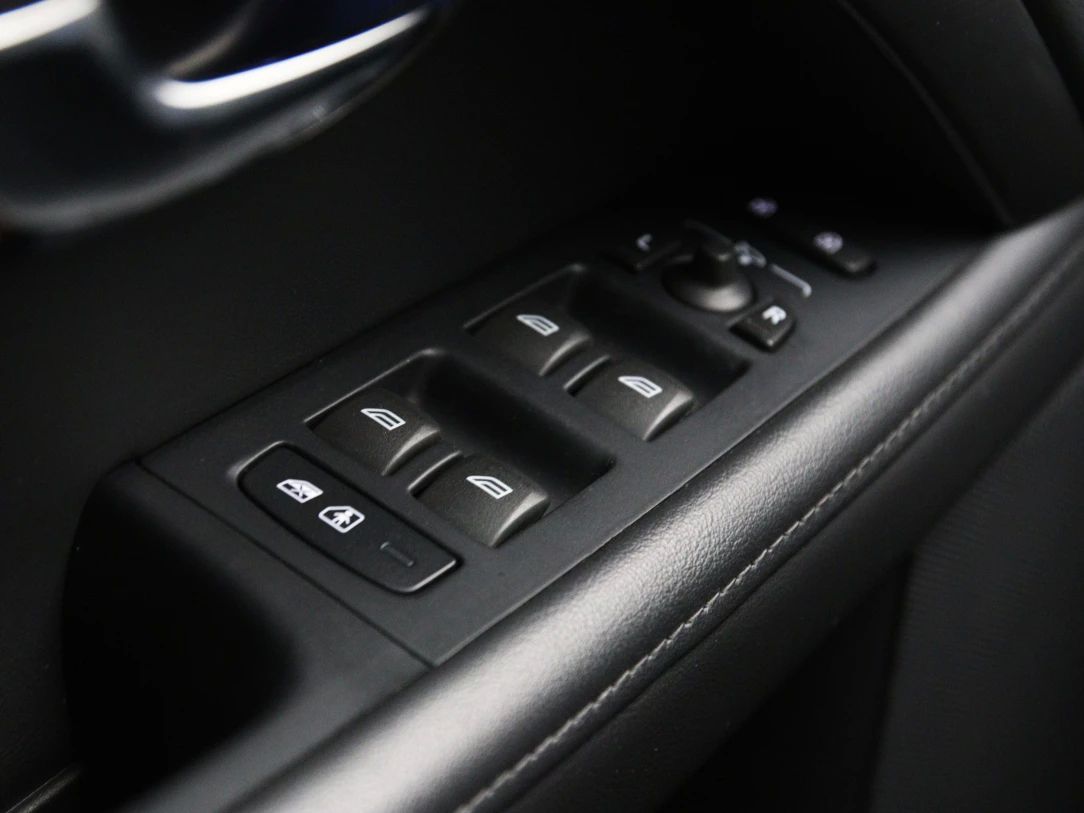Volvo V70 | 25