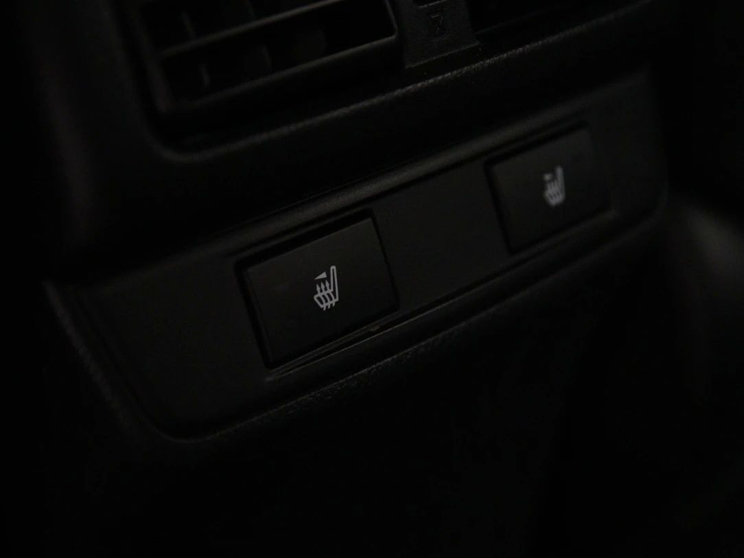 Subaru Legacy | 33