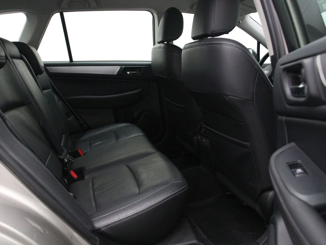 Subaru Legacy | 14