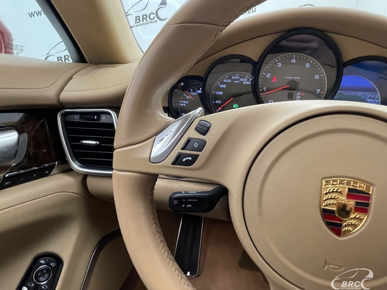 Porsche Panamera | 30