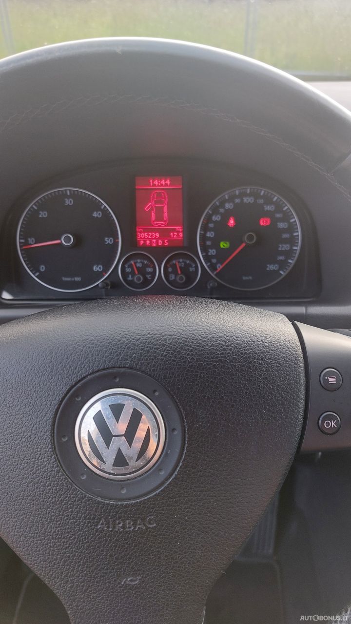 Volkswagen Touran | 8