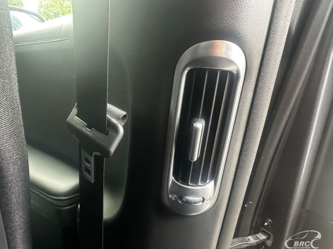 Hyundai IONIQ | 21