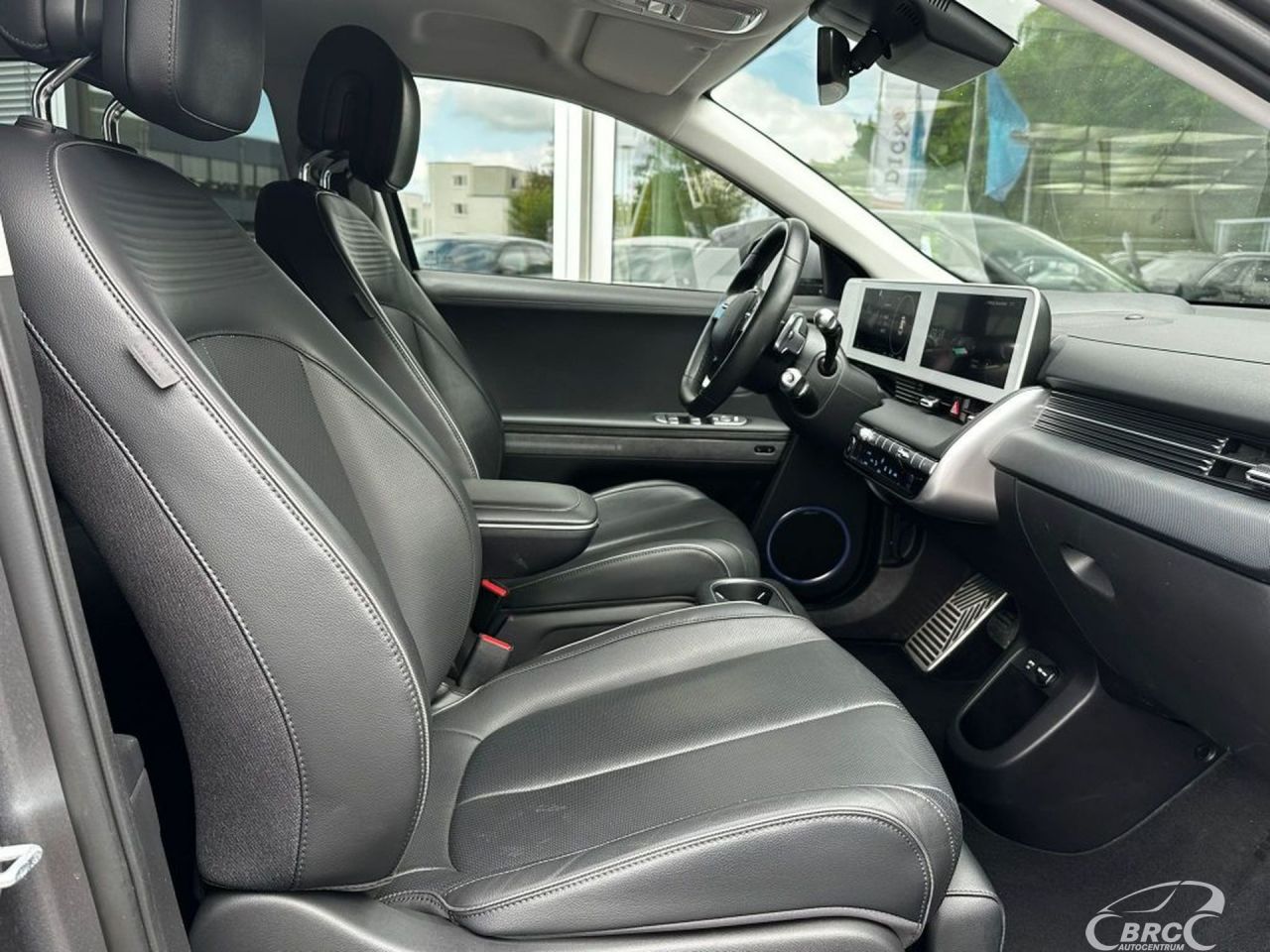 Hyundai IONIQ | 16