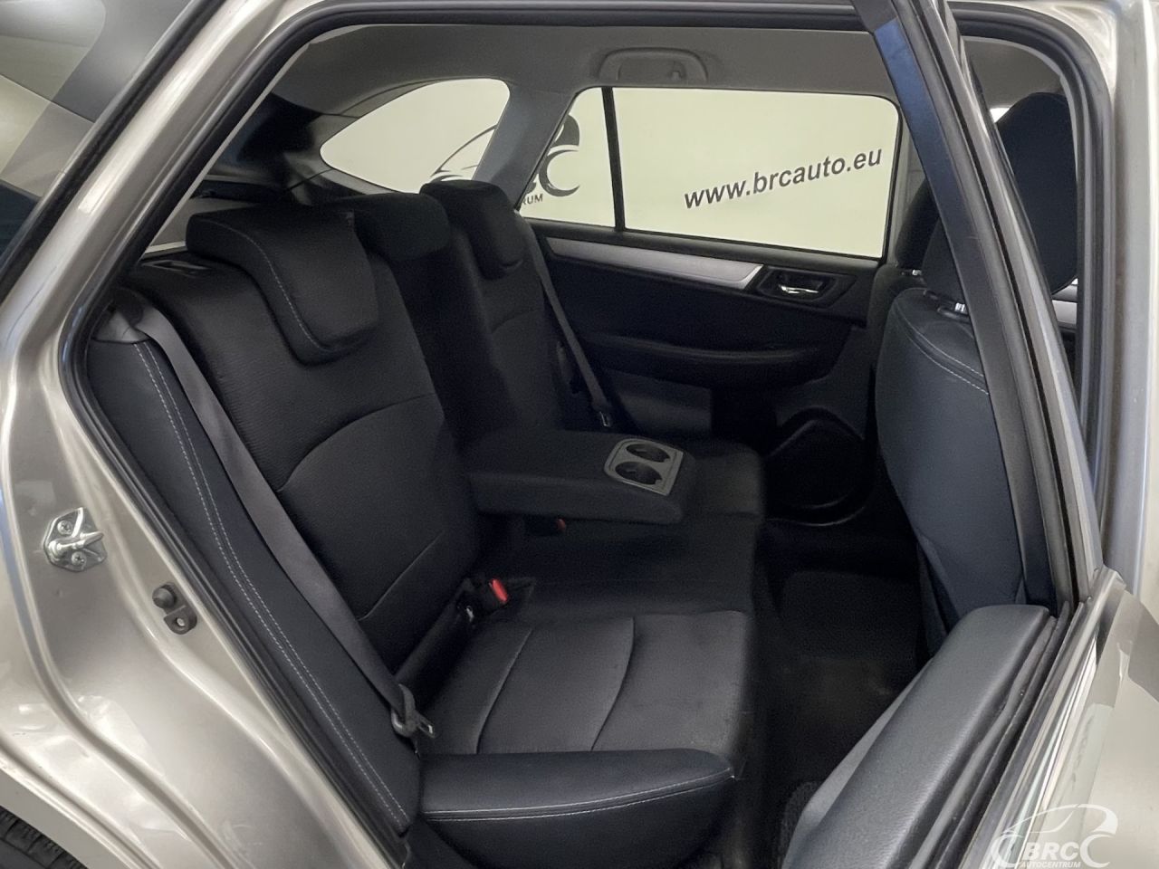 Subaru Outback | 10
