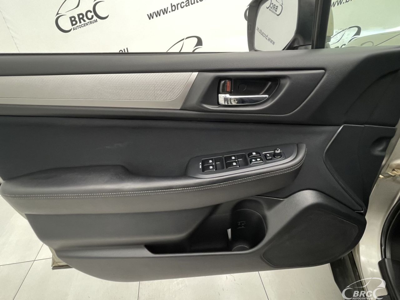 Subaru Outback | 19