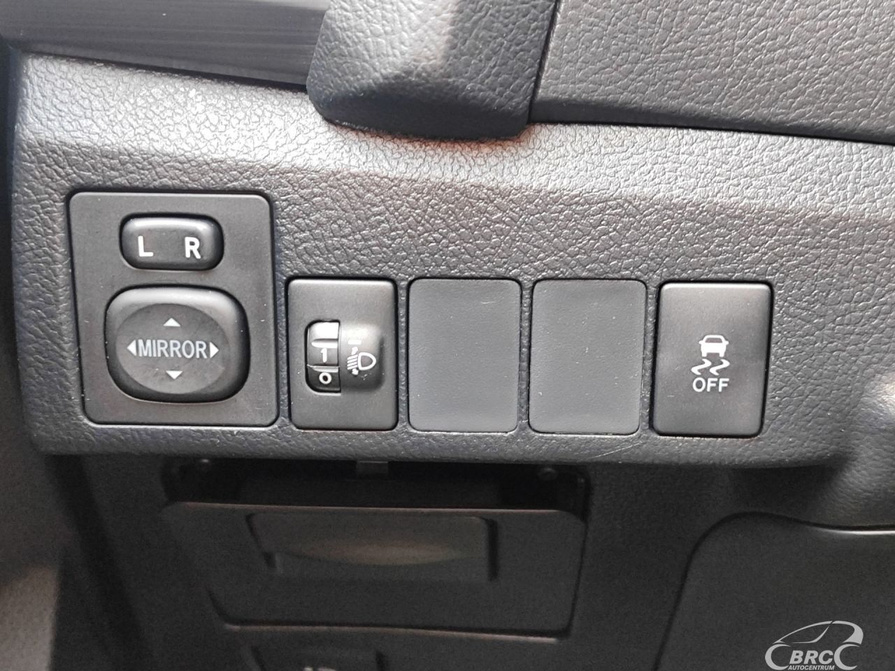 Toyota Auris | 18