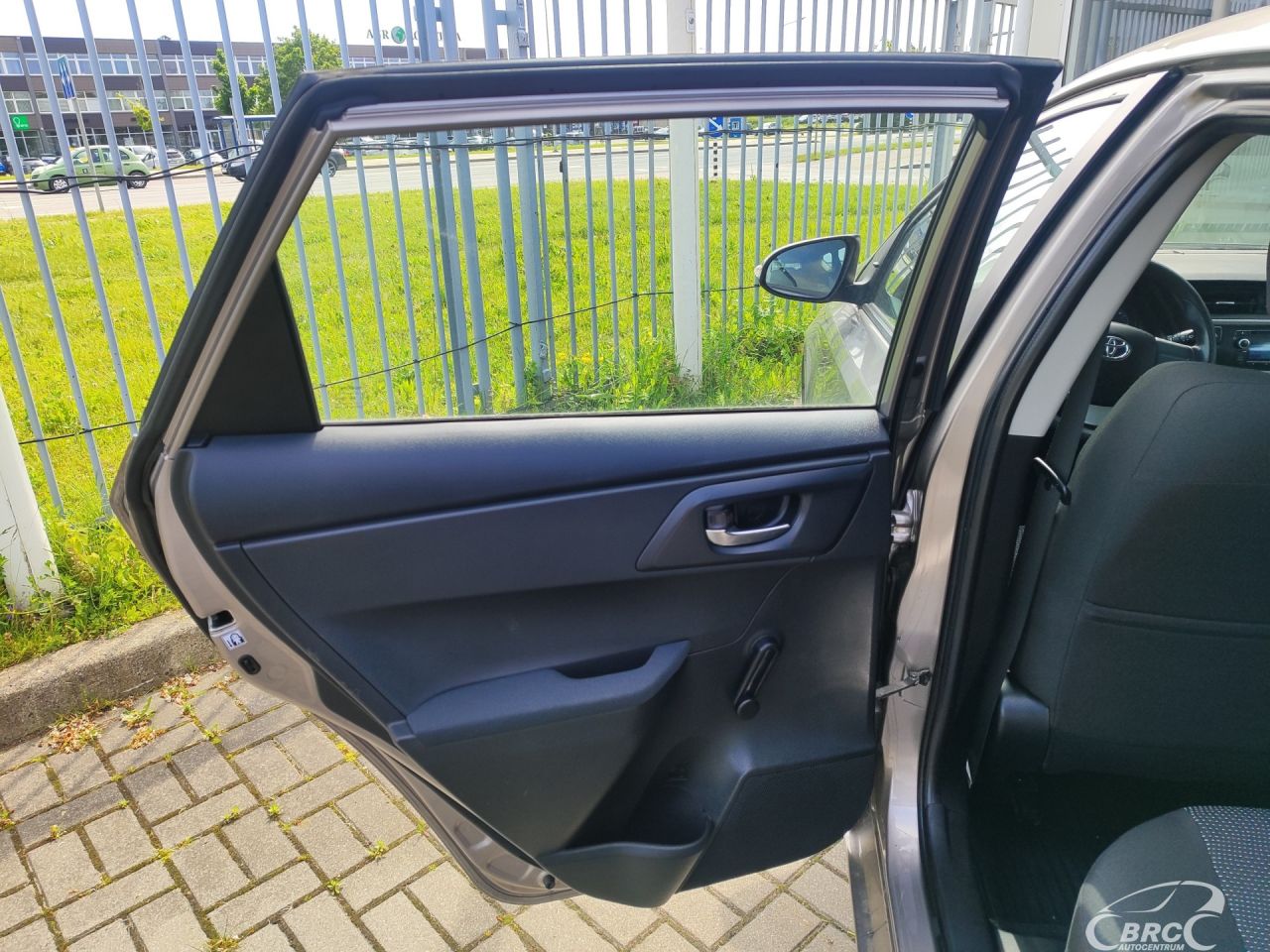 Toyota Auris | 11