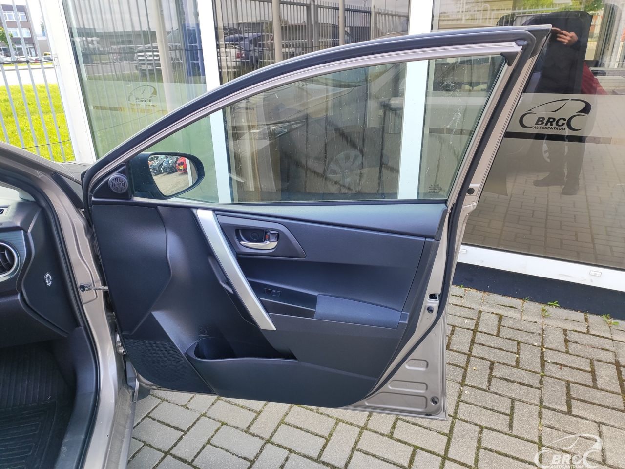 Toyota Auris | 33