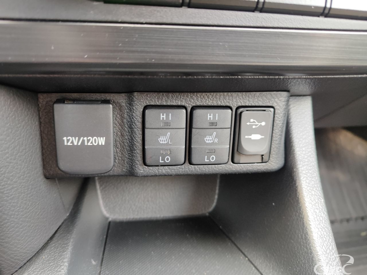 Toyota Auris | 26