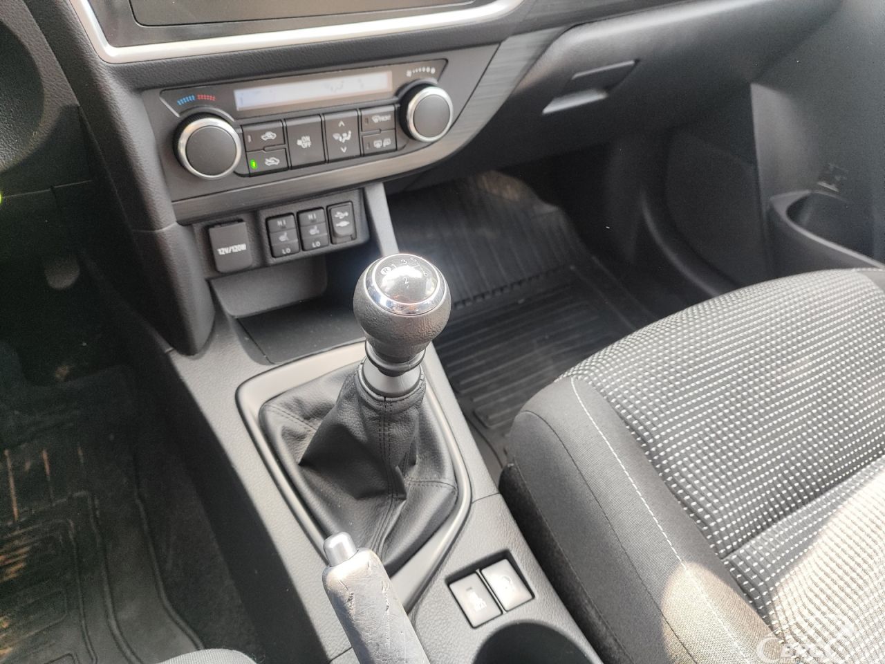 Toyota Auris | 24