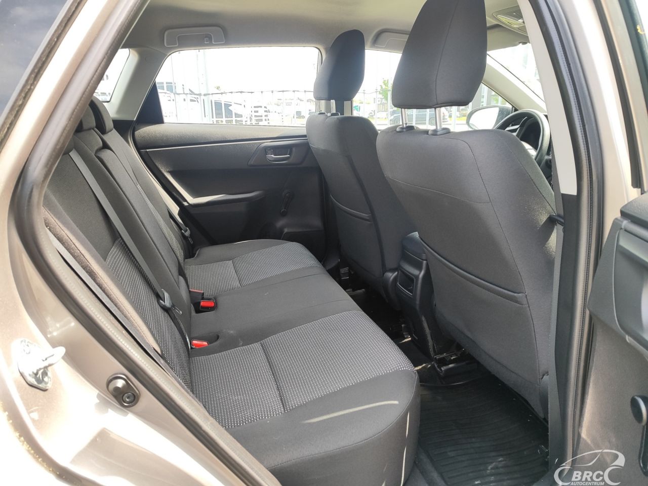 Toyota Auris | 7