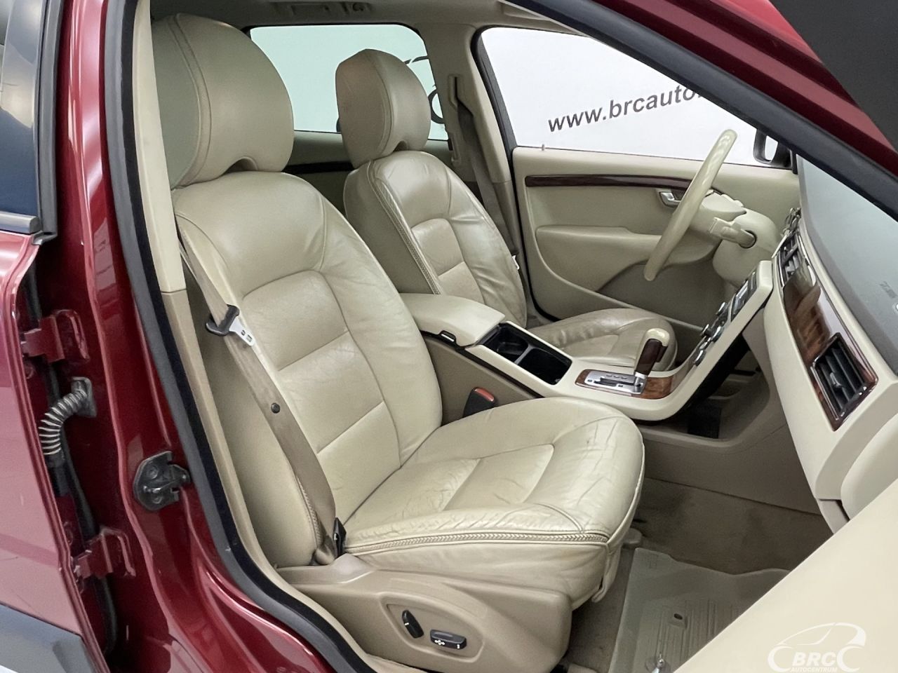 Volvo XC70 | 7