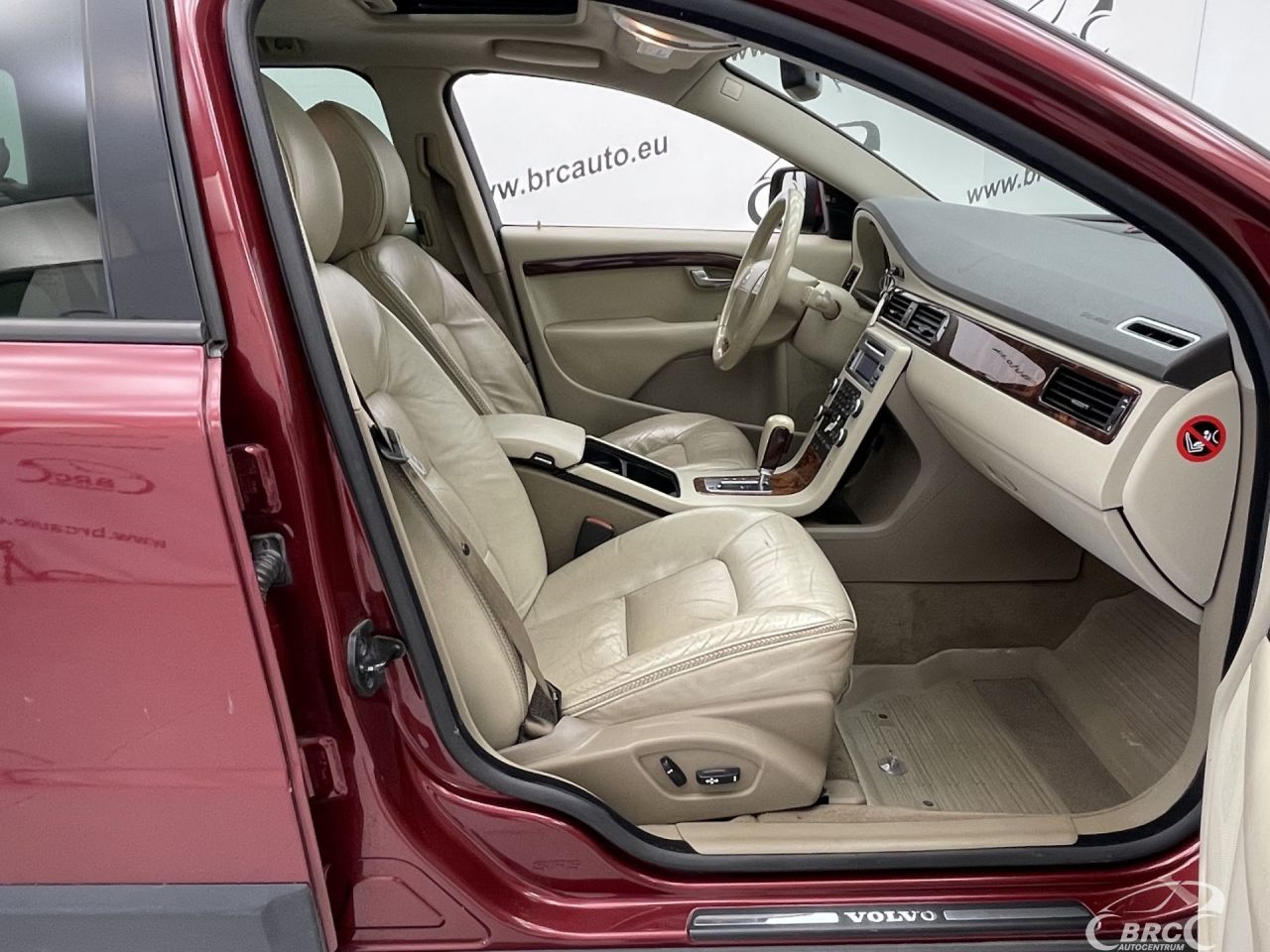 Volvo XC70 | 4