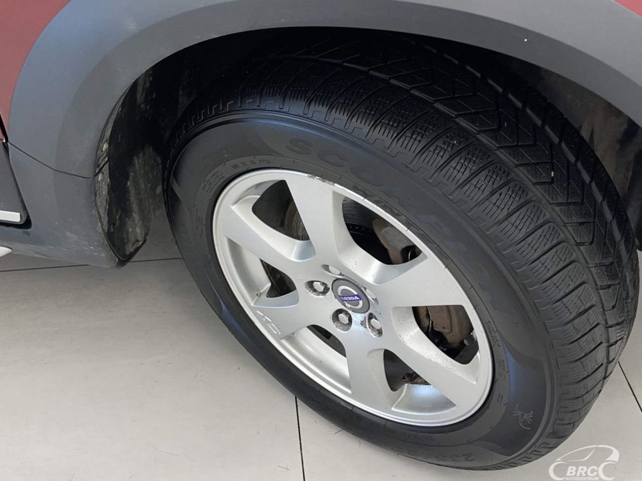 Volvo XC70 | 35