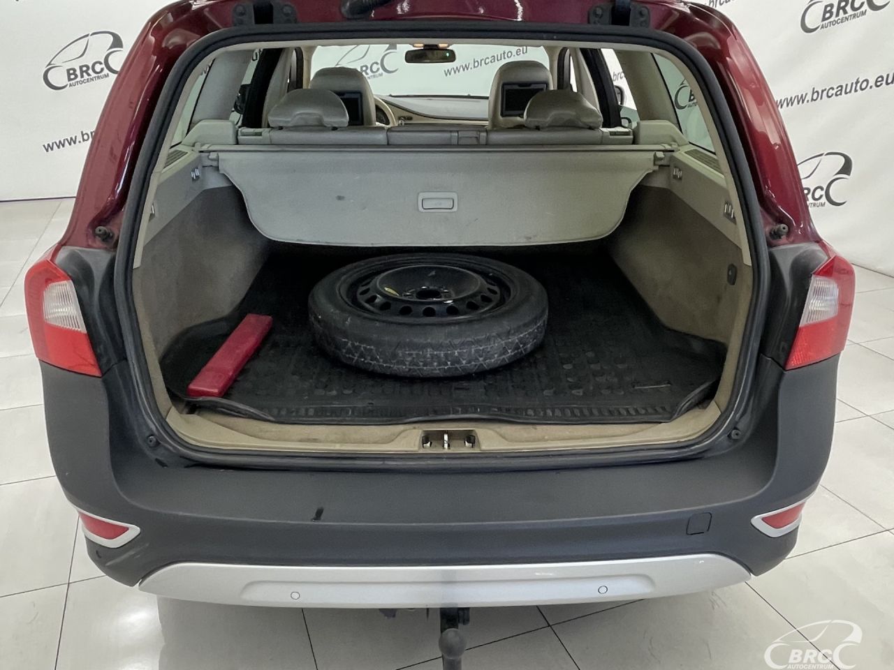 Volvo XC70 | 37