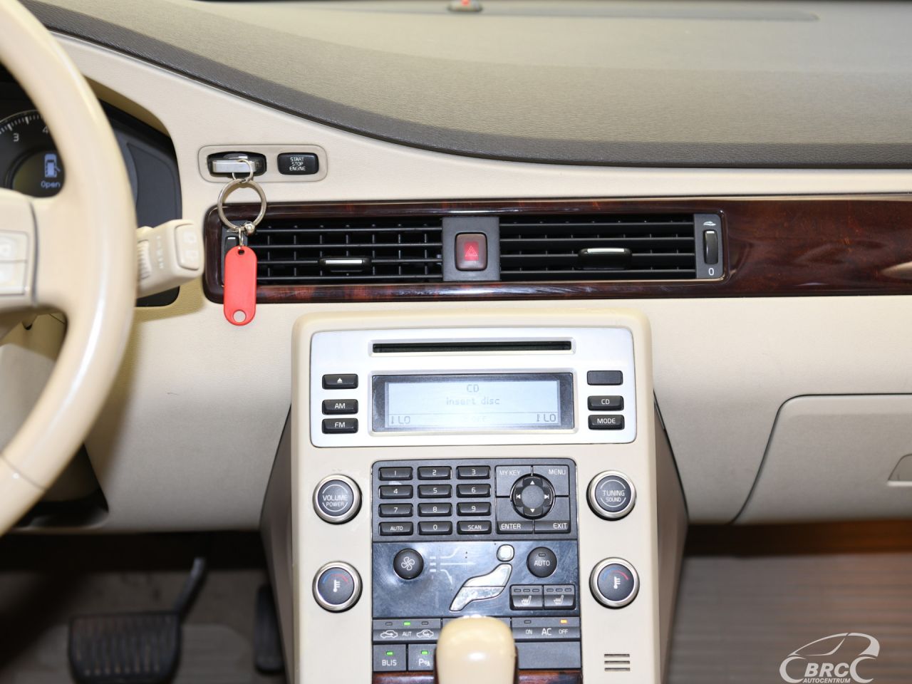 Volvo XC70 | 14