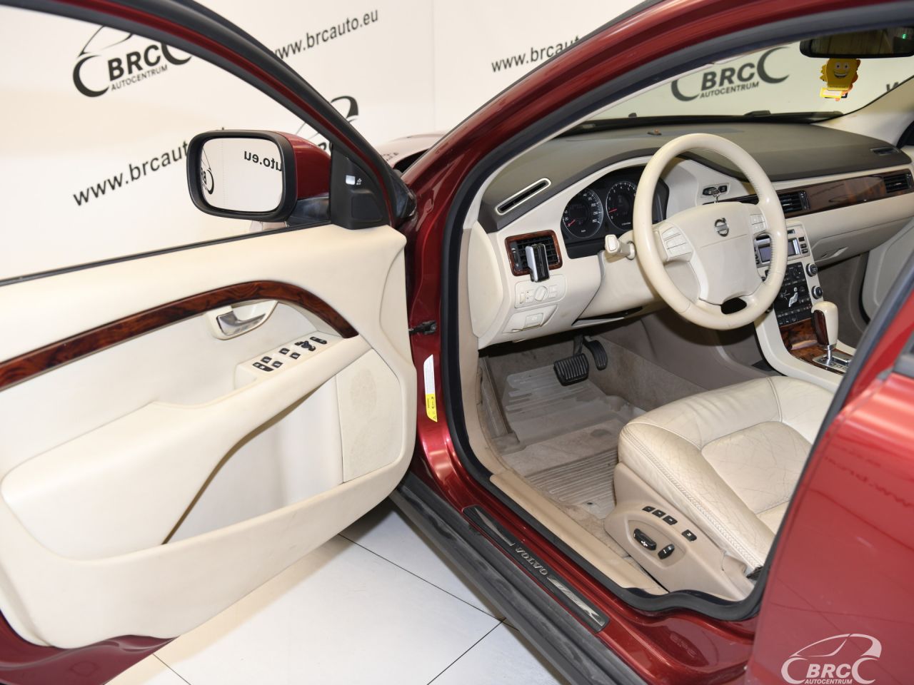 Volvo XC70 | 16