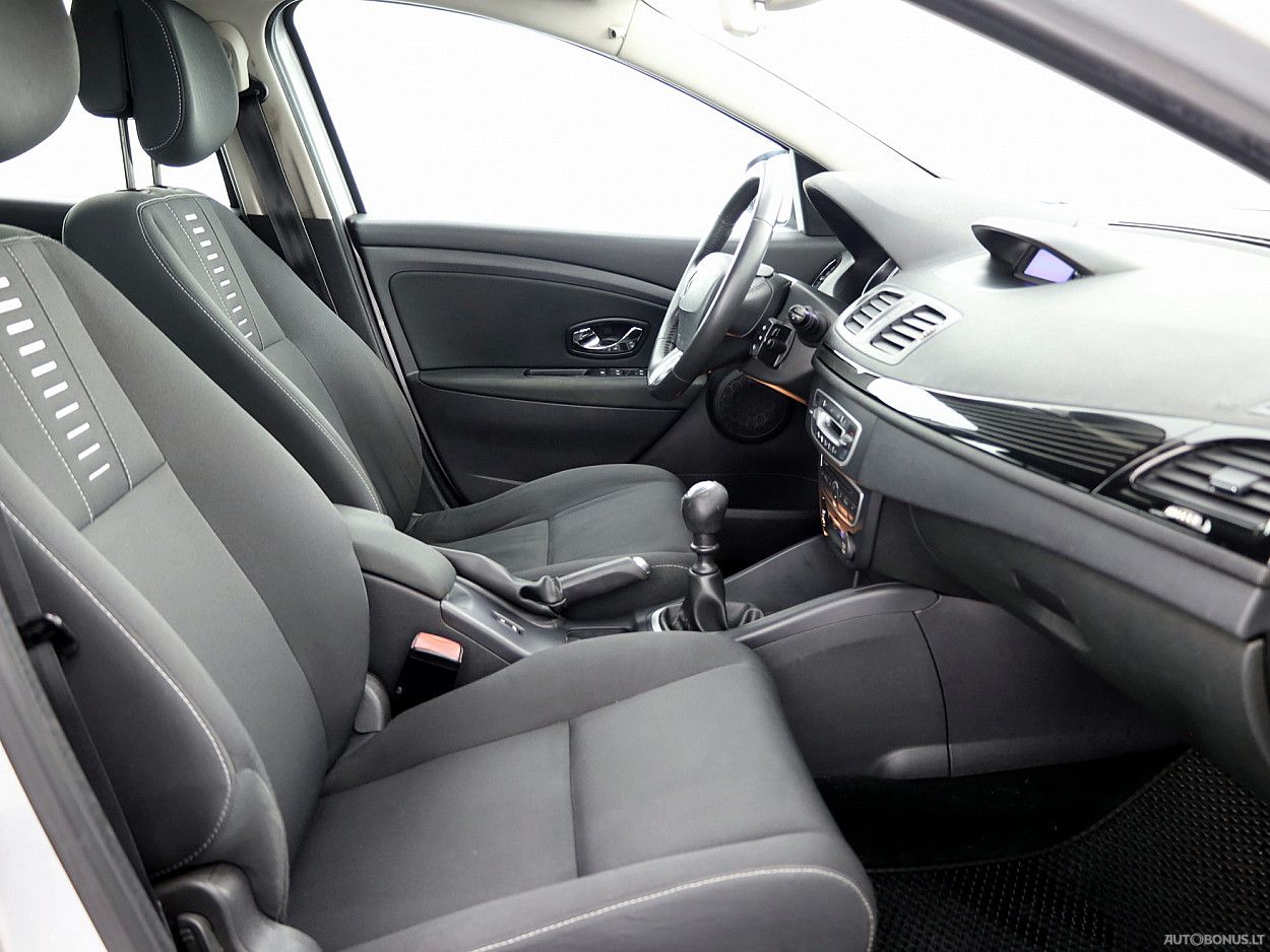 Renault Megane | 5