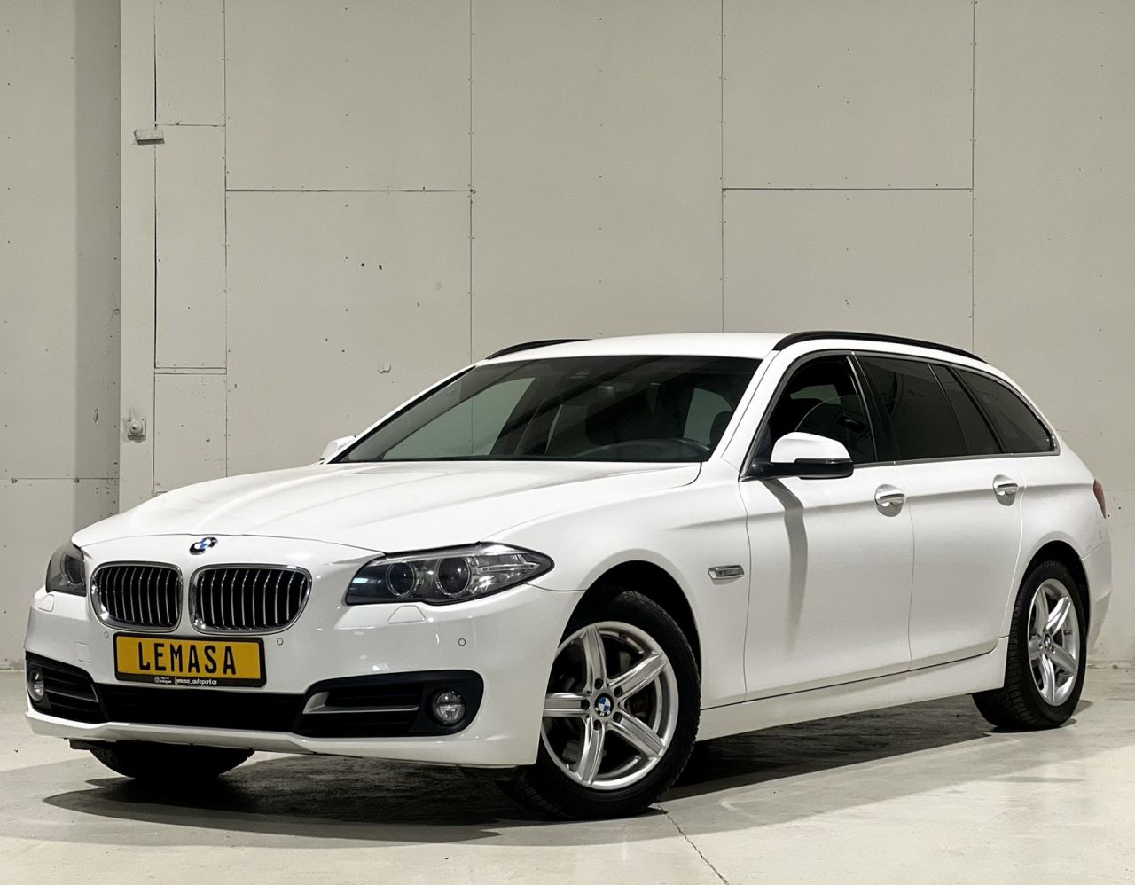 BMW 525