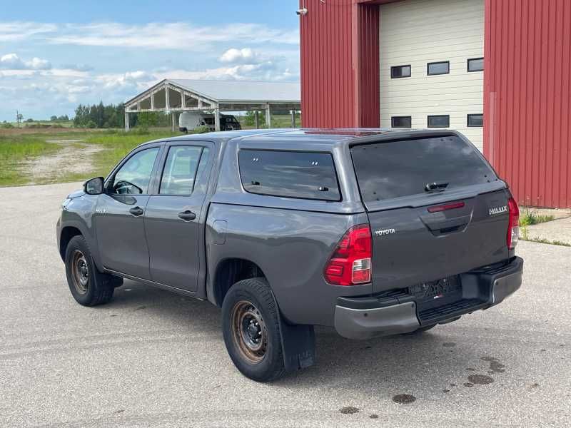 Toyota Hilux | 4