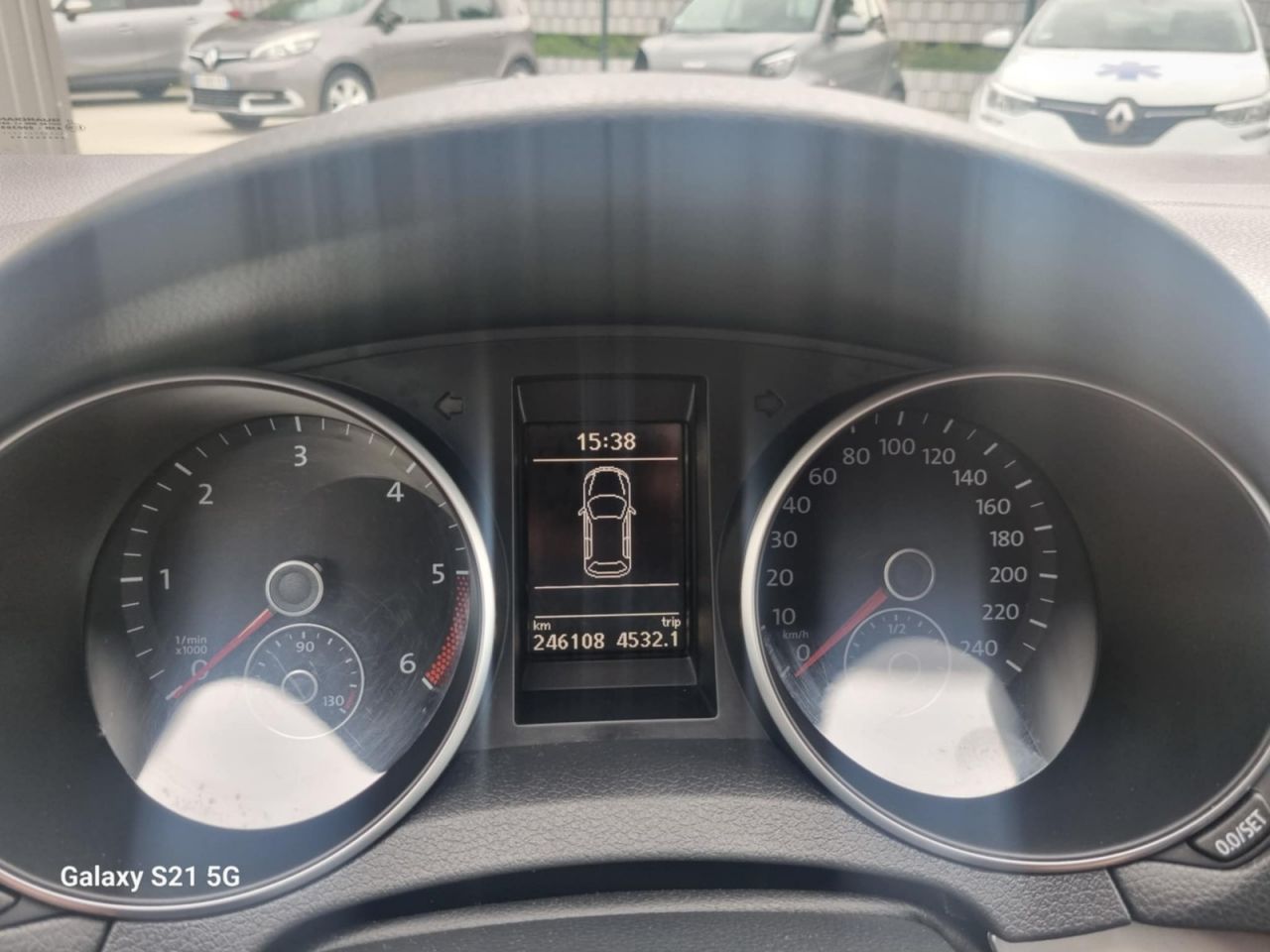 Volkswagen Golf | 6
