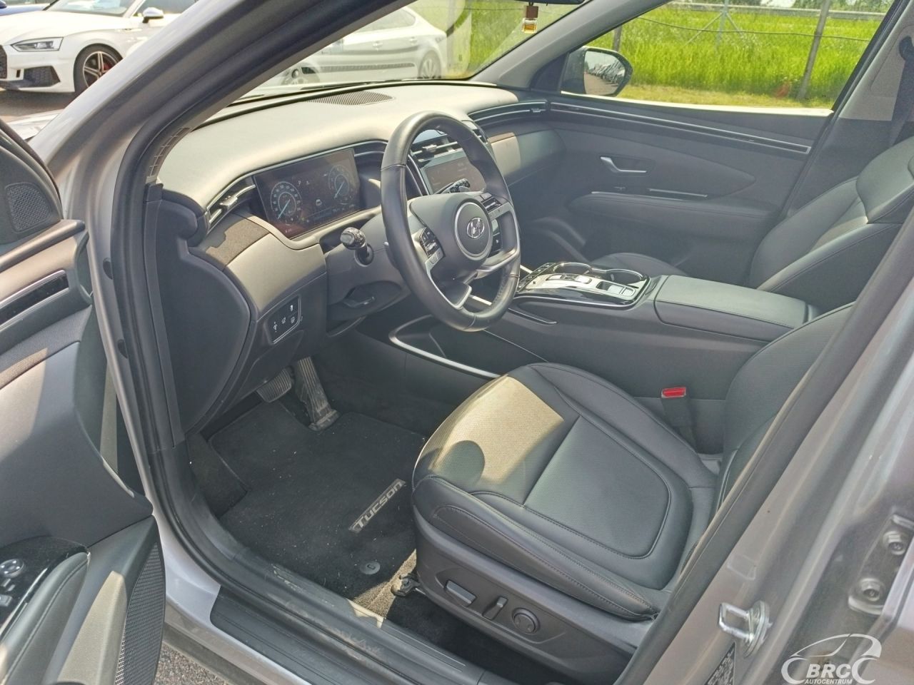 Hyundai Tucson | 13
