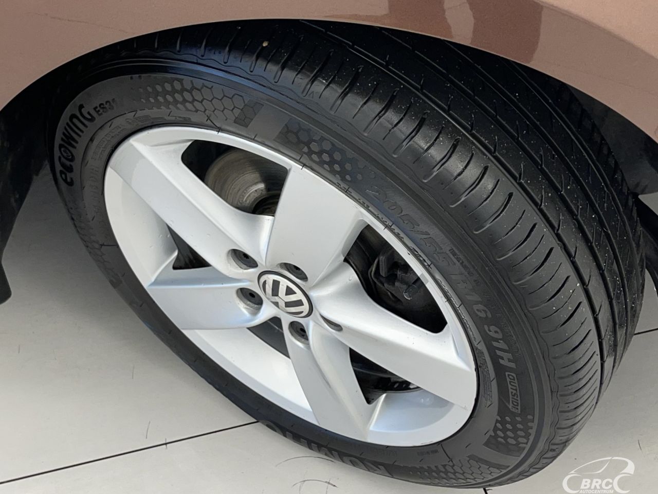 Volkswagen Jetta | 64