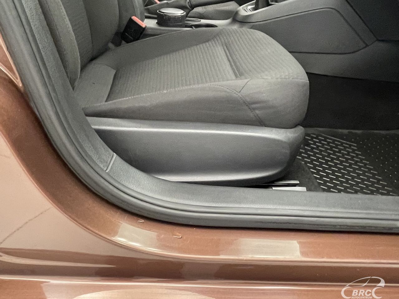 Volkswagen Jetta | 9
