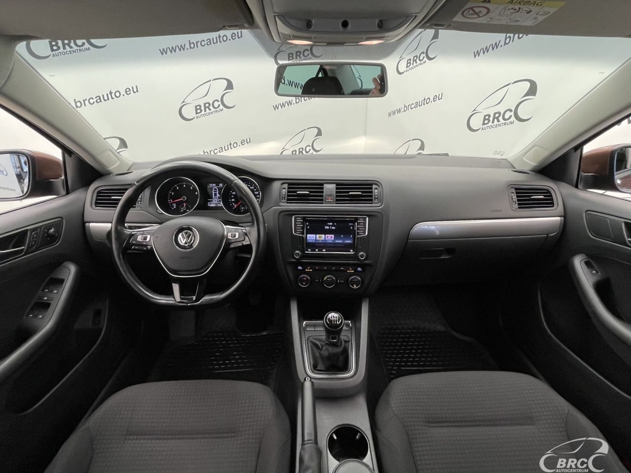 Volkswagen Jetta | 4