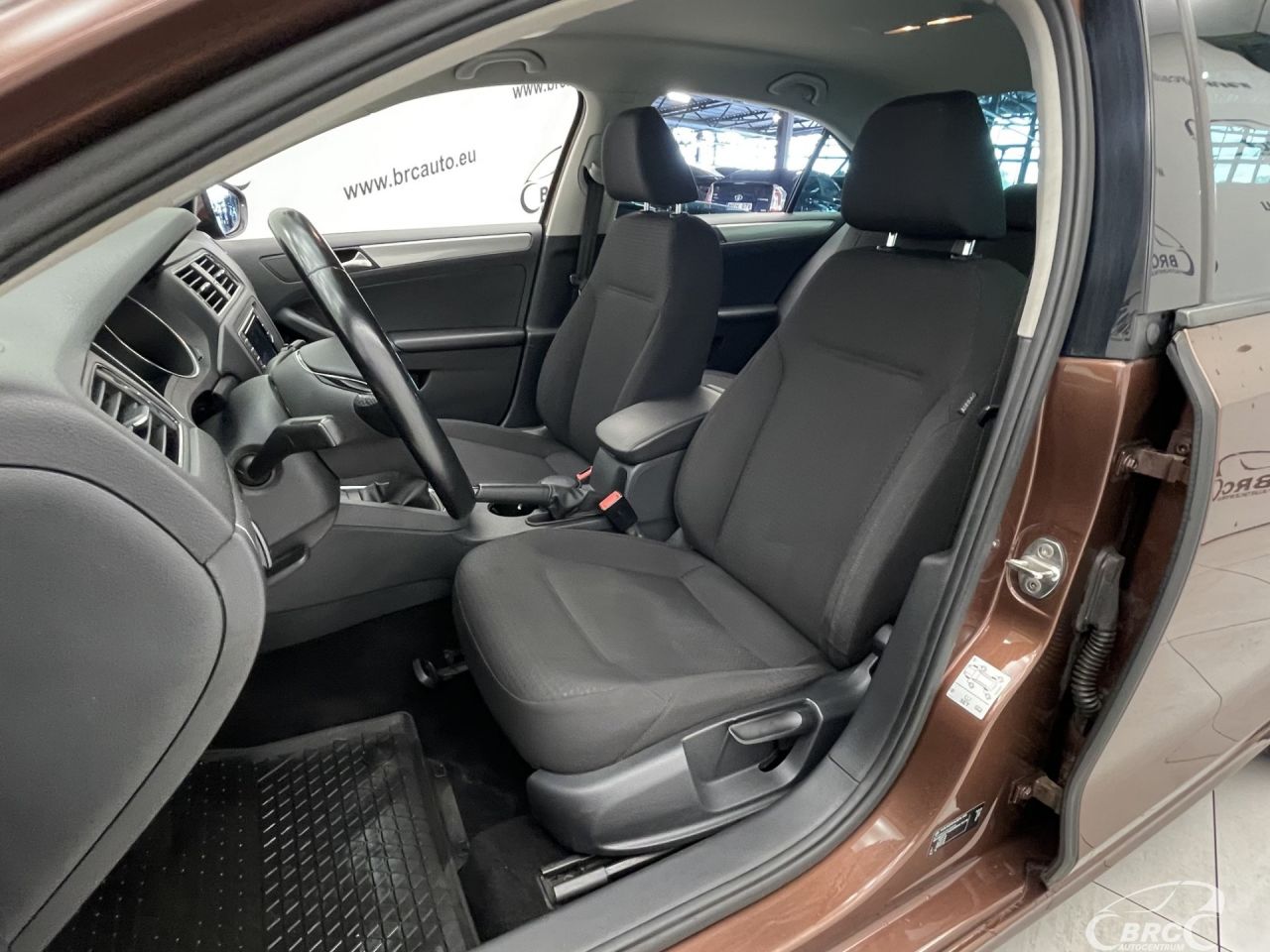 Volkswagen Jetta | 40