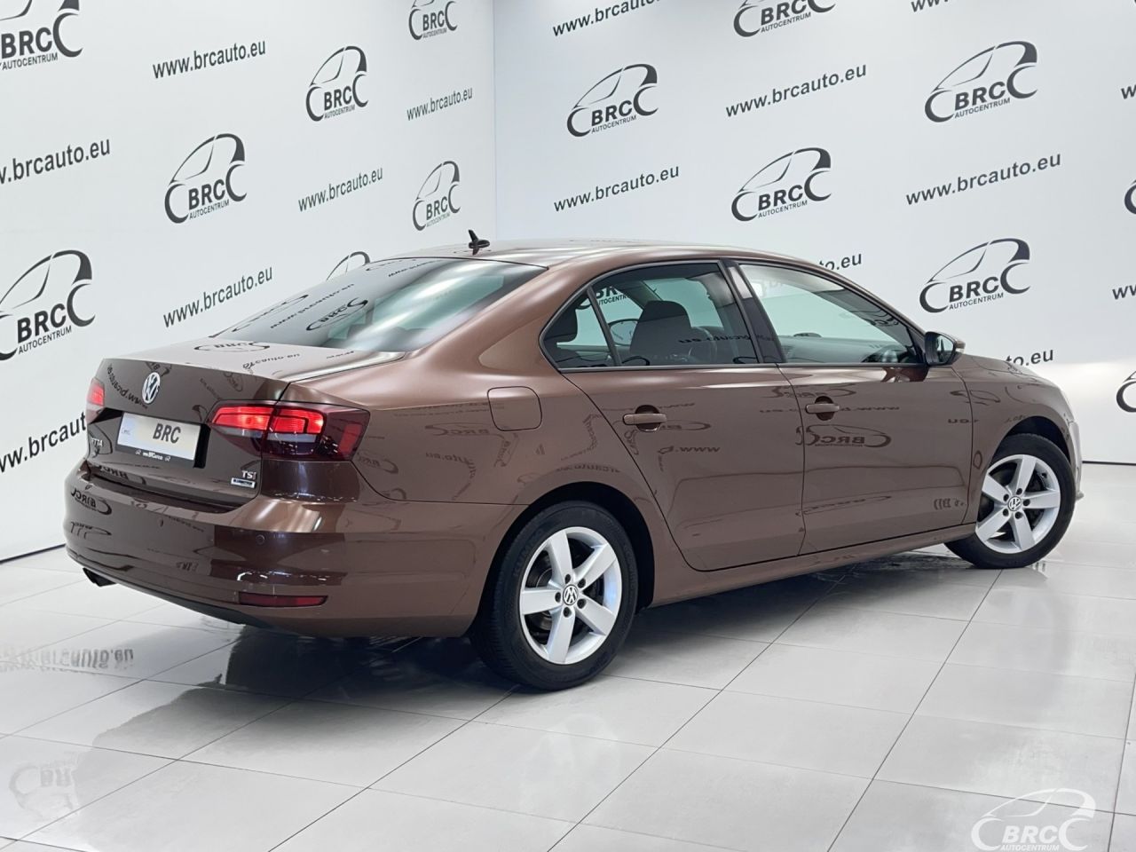 Volkswagen Jetta | 2
