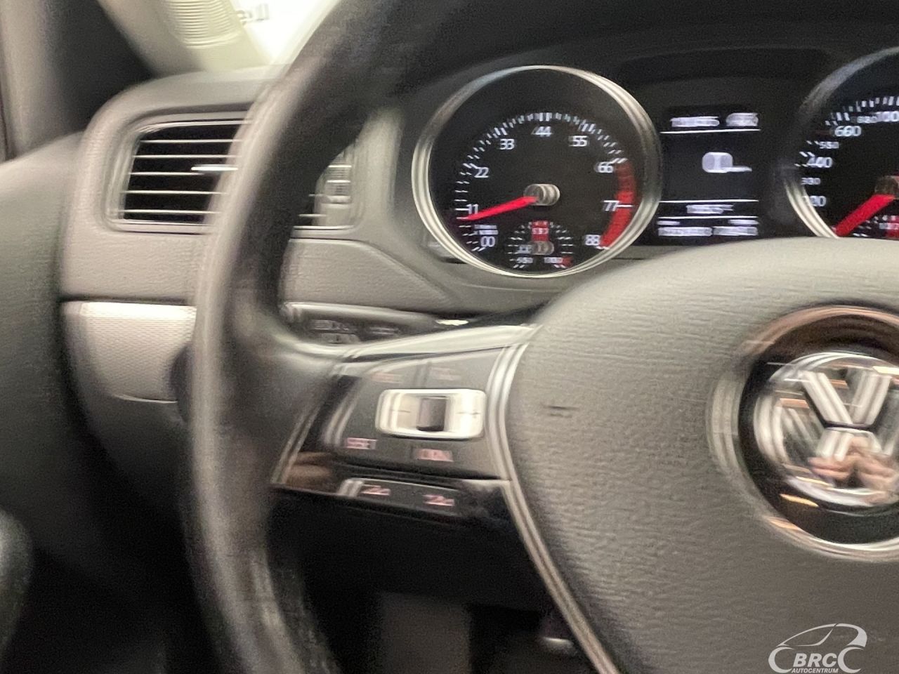 Volkswagen Jetta | 52